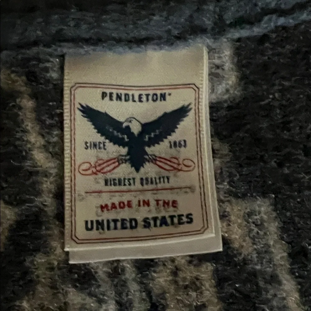 Pendleton Dreamcatcher Design Baby’s Blanket. - Picture 5 of 13